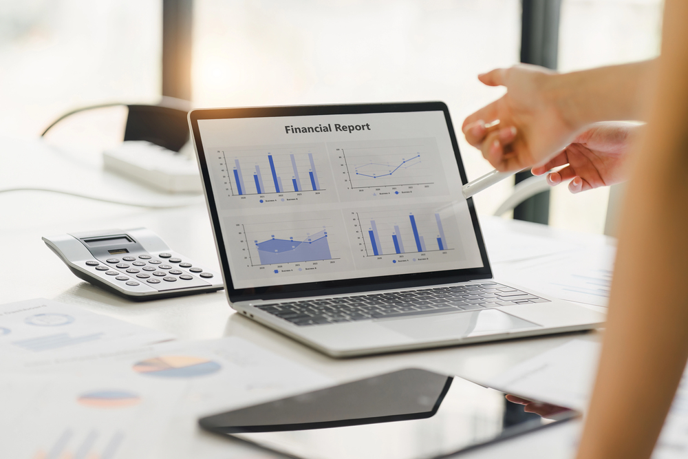 Cut Payroll Costs Without Cutting People: Flexible Workforce Models for Financial Efficiency